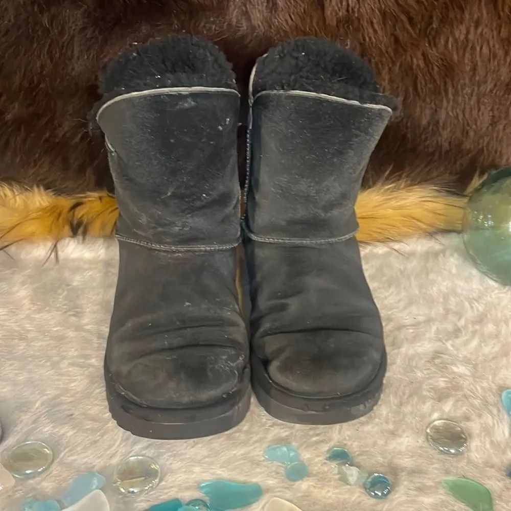 UGG boots 8 (5000G)